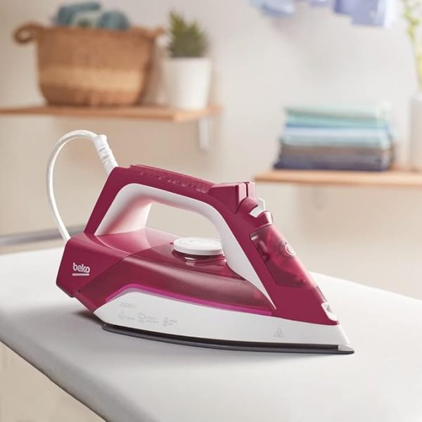Beko SIM 3126 R Steam Iron, 2600 W, Ceramic Coated Soleplate with Steam Pools, Auto Shut-Off - Purple - Image 4